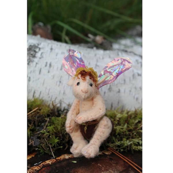 DC152  - A Wee Fae, Fairy Baby Craft Pattern by "Jennifer Carson, The Dragon Charmer"