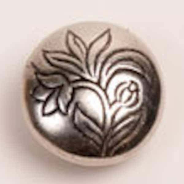 TP215 - Håndstøpte Knapper Ornate Flower Pewter Button 9/16"