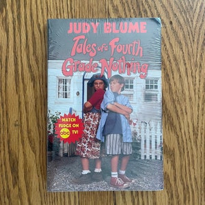 2 Judy Blume Dell Paperbacks, Tales of a Fourth Grade Nothing & Freckle Juice SEALED ~ Vintage 1990&#39;s