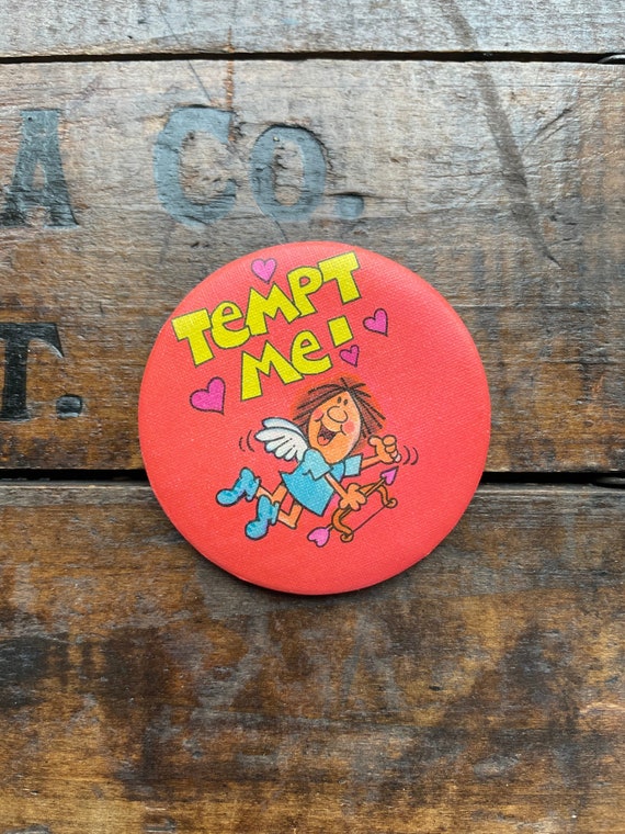 Hallmark Valentine’s Day Novelty Pin/Button/Badge… - image 1