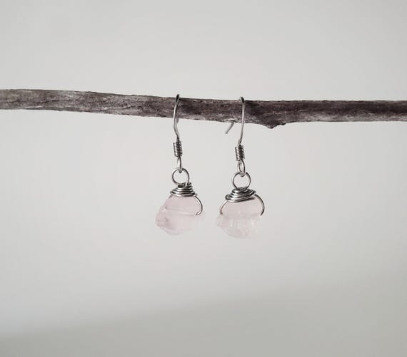 Raw Rose Quartz Crystal Earrings, Quartz Point Earrings, Crystal Earrings, Rose Quartz Earrings, Minimalist Earrings, Dangle Earrings