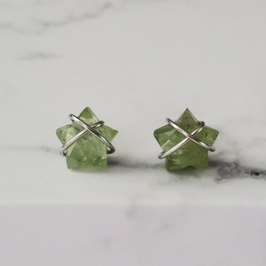 Peridot Stud Earrings, Peridot Star Earrings, August Birthstone, Minimalist Earrings, Stainless Steel Earrings, Celestial Earrings