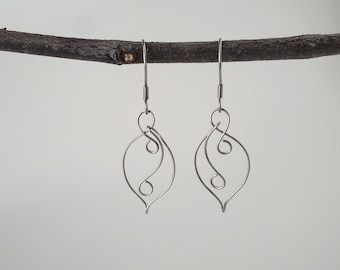 Wire Wrapped Leaf Earrings, Simple Leaf Earrings, Silver Wire Earrings, Bohemian Earrings, Boho Jewelry, Wire Wrapped Jewelry