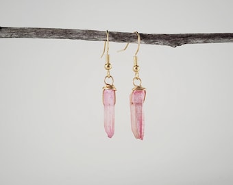 Crystal Quartz Earrings, Quartz Point Earrings, Raw Quartz Earrings, Rough Quartz Dangle Earrings, Pink Quartz Earrings, Gold Earrings
