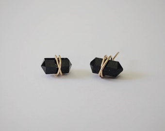 Black Tourmaline Stud Earrings, Point Earrings, October Birthstone Earrings, Minimalist Earrings, Stainless Steel Earrings, Gold Earrings