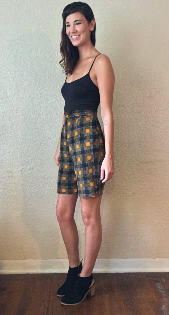 1950s high waisted shorts