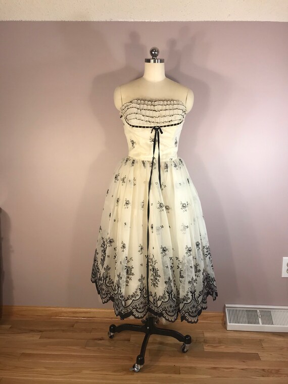 Black and White 1950s Formal Size XS