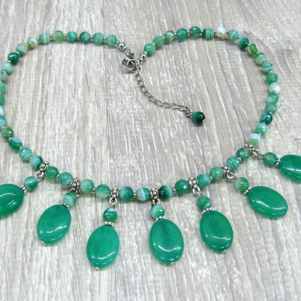 Green jade Statement Necklace natural gemstone vintage inspired collier bib necklace oval dangle bead strand emerald green stone jewelry her