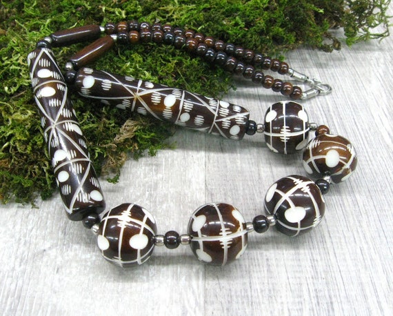 Carved bone ball necklace Vintage India batik bon… - image 4