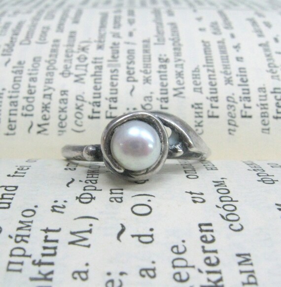 Russian vintage solitaire pearl ring size 7 3/4 a… - image 3