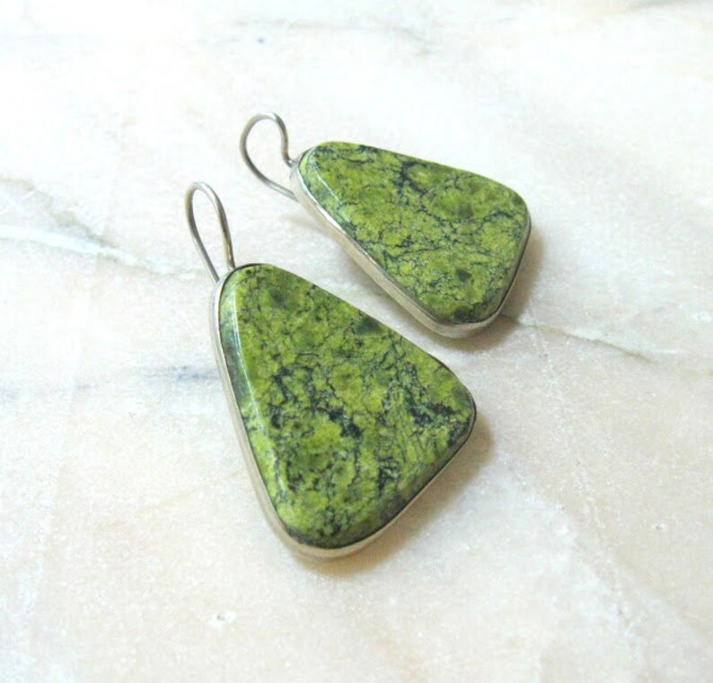 Green Serpentine stone earrings ring set Russia vintage 90s Etsy