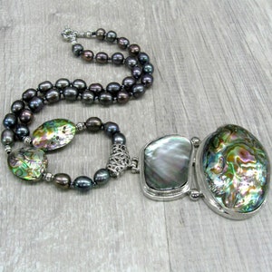 Rainbow Abalone Gray pearl Mother of pearl statement necklace One of a kind pendant paua shell and pearl jewelry seashell necklace