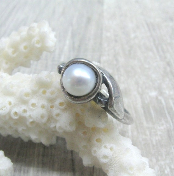 Russian vintage solitaire pearl ring size 7 3/4 a… - image 2