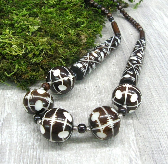 Carved bone ball necklace Vintage India batik bon… - image 3