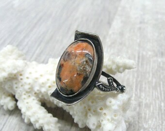 Orange gray jasper stone ring, Vintage gemstone rings for women, oval statement ring with real stone, silver plated ring sz 8, gift for wife