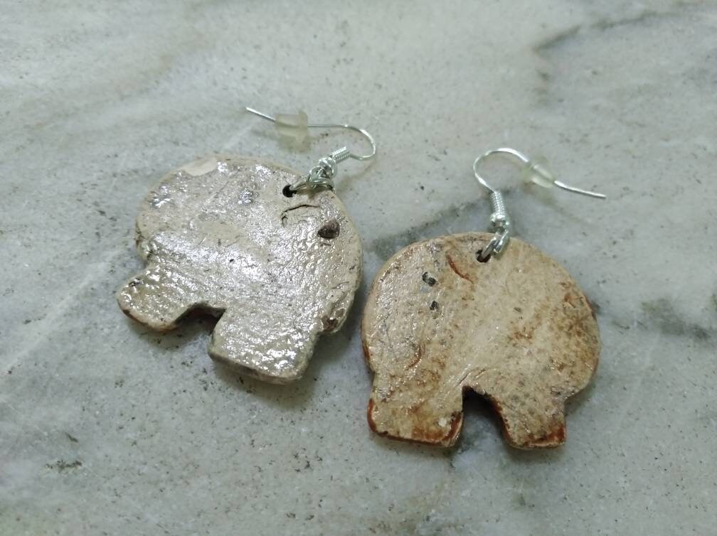 Collier Pendentif éléphant En Céramique Et Or – Modèle COD.DI.7 – Élégant Et Unique