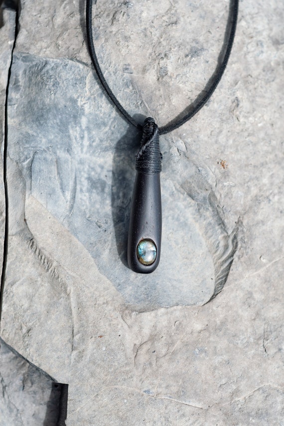 Blue Labradorite and African Blackwood necklace / Dream and spirituality