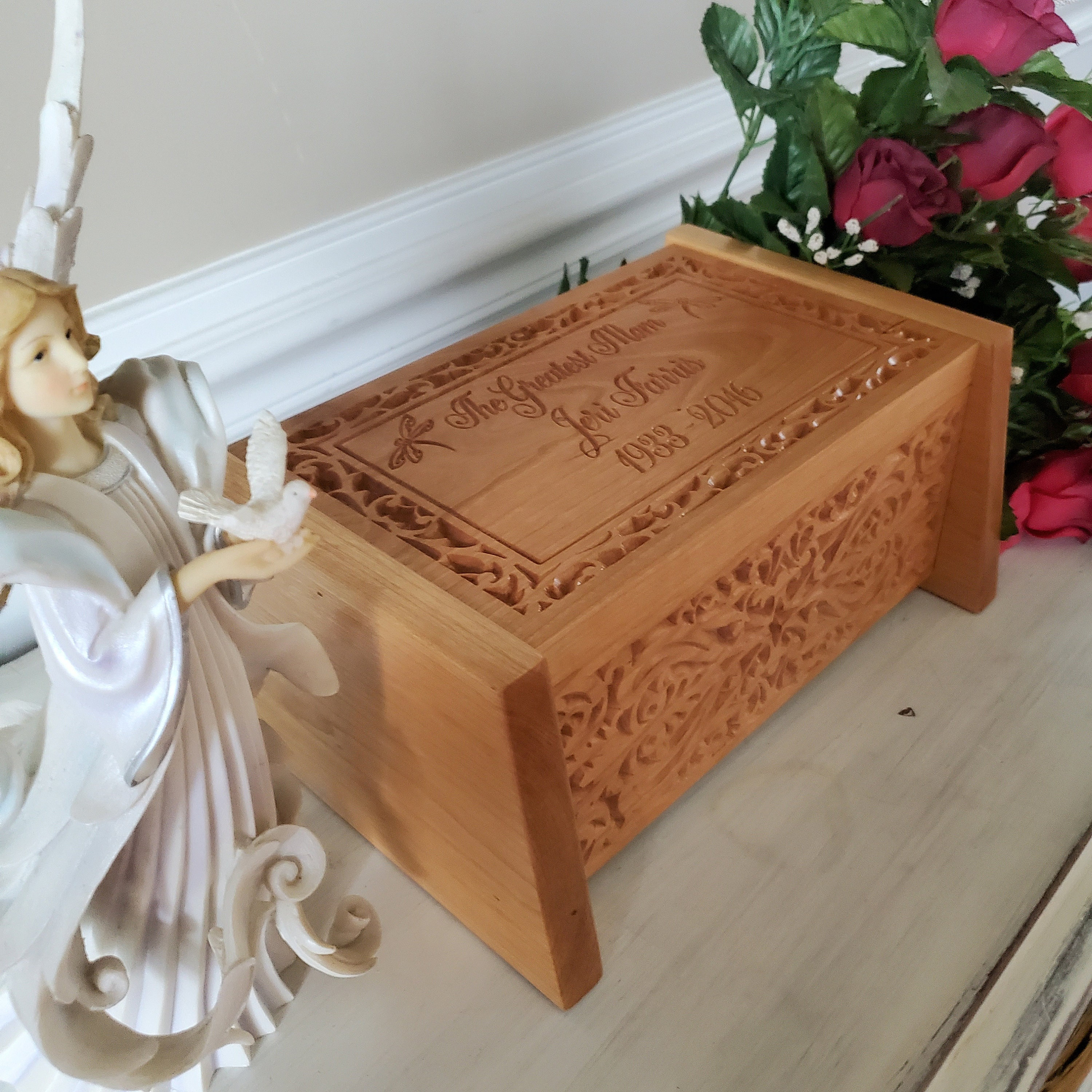 Personalized Dragonfly Urn for Human Ashes Wooden Memorial Box Carved  Keepsake Cremation Urns Cremation Boxes for Burial -  Canada