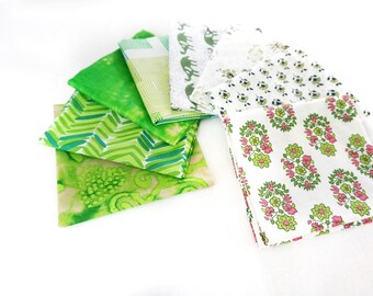 Green Fat Quarter Fabric Bundle, Indian Fabrics Scraps, Kantha Quilt Fabric Bundle, Block Print Scraps Bundle, Indian Fabric Remnants