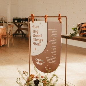 Letrero de bar personalizado / Decoración de boda retro / Letrero de bienvenida colgante / Decoración de boda neutra / Boda disco / Letrero de bebida de autor