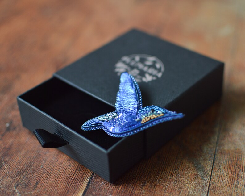 Blue Hummingbird Embroiderded Brooch, Jewelry Pin for Bird Lover, Embroidered Bird Brooch Gift for Her image 3