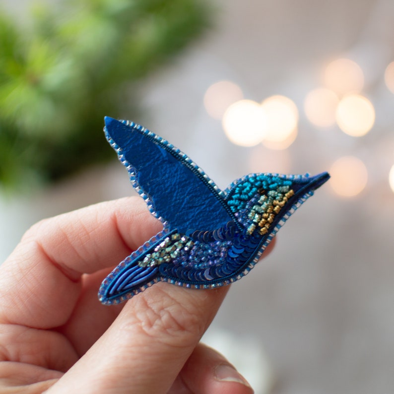 Blue Hummingbird Embroiderded Brooch, Jewelry Pin for Bird Lover, Embroidered Bird Brooch Gift for Her image 4