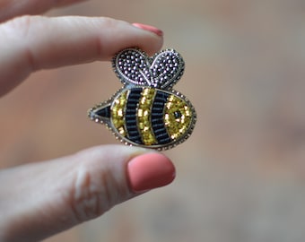 Kleine Biene Perlen Brosche, Biene Pin, Stickerei Hummel Geschenk für Gärtner oder Naturliebhaber, Goldschmiede Schmuck