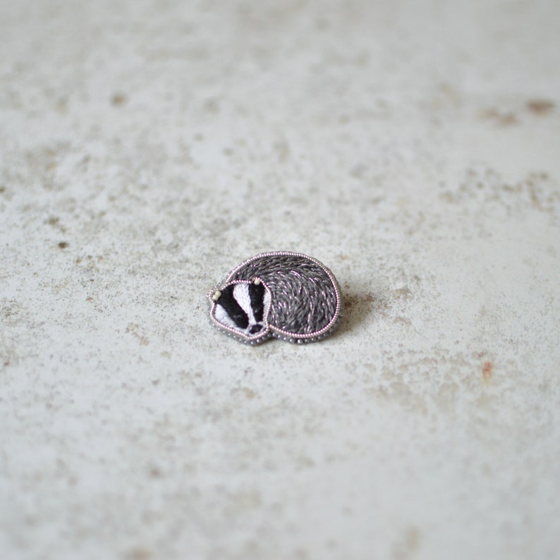 Sleeping Badger Embroidery Brooch, Woodland Animal Shawl Pin image 1