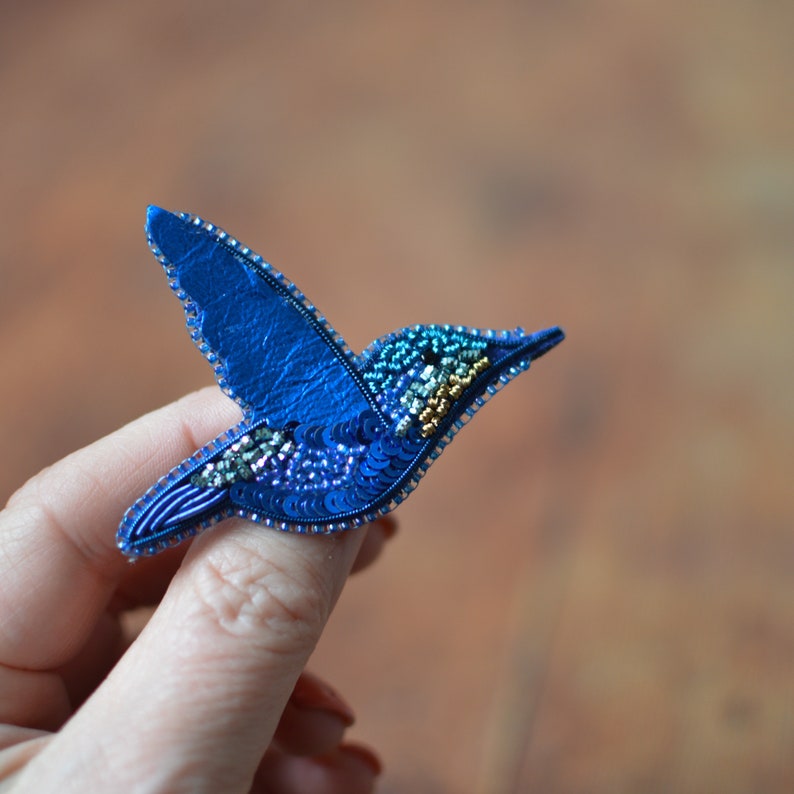 Blue Hummingbird Embroiderded Brooch, Jewelry Pin for Bird Lover, Embroidered Bird Brooch Gift for Her image 1