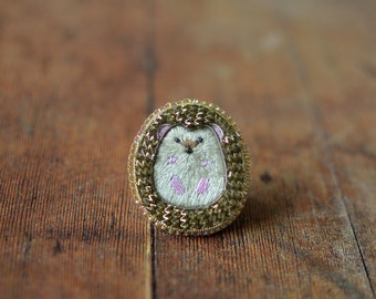 Hedgehog Brooch, Bead Embroidery Brooch, Woodland Creatures Pin, Hedgehog Badge, Woodland Pin, Nature Jewellery, Cute Hedgehog Pin