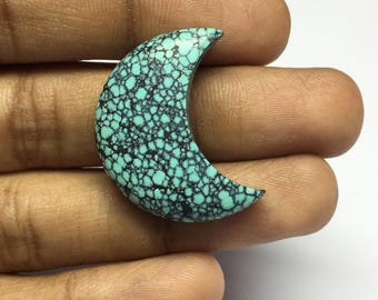 Natural Tibetan Turquoise Crescent Moon Gemstone for Jewelry Pendant Making