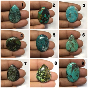 Cabochon de turquoise : Pierre de turquoise au design lisse
