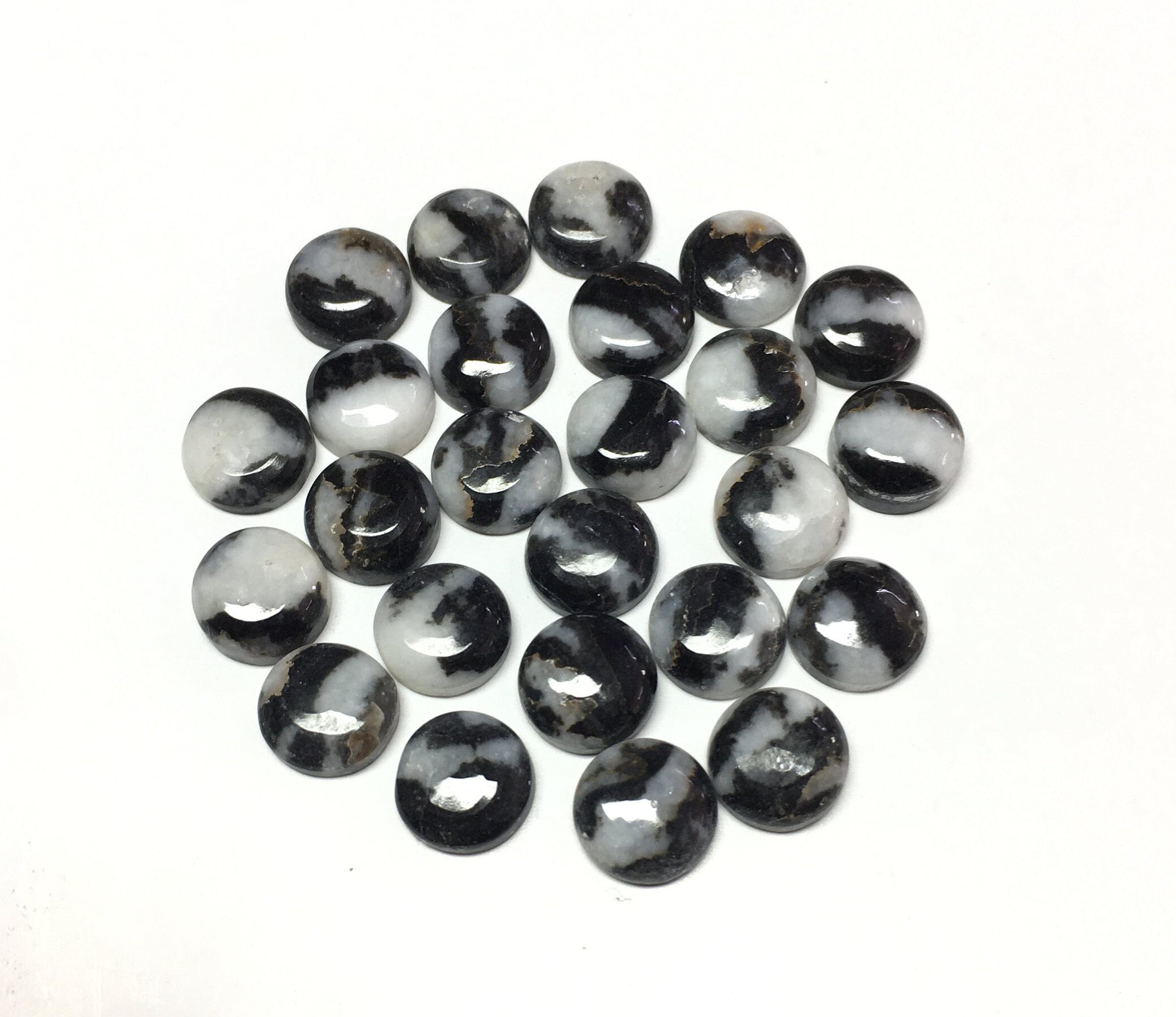 Piedras preciosas de cabujón de búfalo blanco: bases redondas y planas, de 3 a 20 mm (10 piezas)