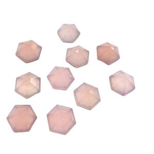 Pietre preziose sfaccettate esagonali di calcedonio rosa naturale al 100%, dimensioni 6x6, 7x7, 8x8, 9x9, 10x10, 11x11, 12x12, 13x13, 14x14 disponibili gemsocean