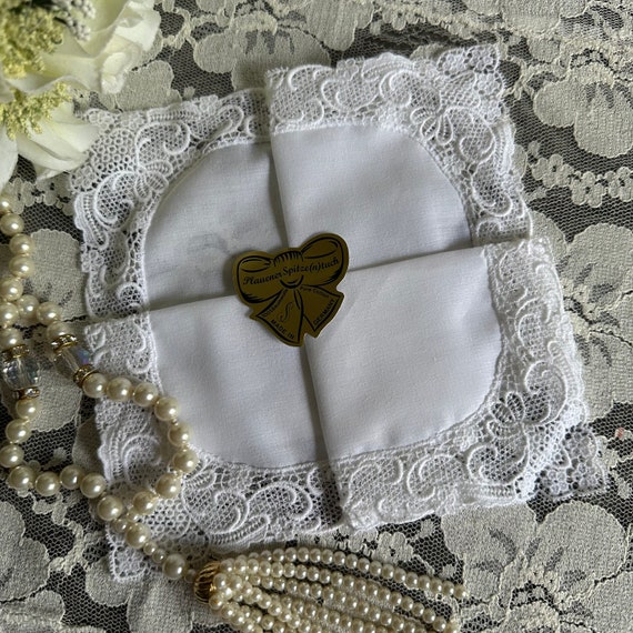 Vintage Wedding Handkerchief/Bridal Hanky - image 9