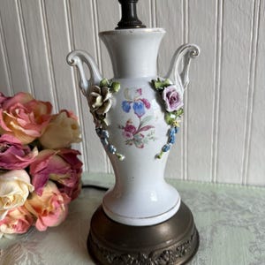 Capodimonte Lamp/Vintage Boudoir Lamp/Vintage Porcelain Lamp/Shabby Chic Lamp