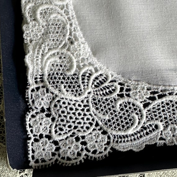 Vintage Wedding Handkerchief/Bridal Hanky - image 5