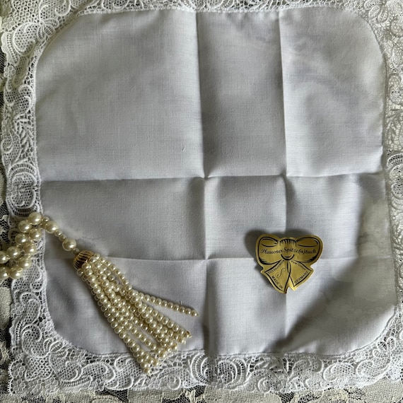 Vintage Wedding Handkerchief/Bridal Hanky - image 4