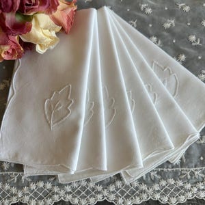 Shabby Chic Embroidered Napkins/ Vintage Linen Dinner Napkins Set of 6