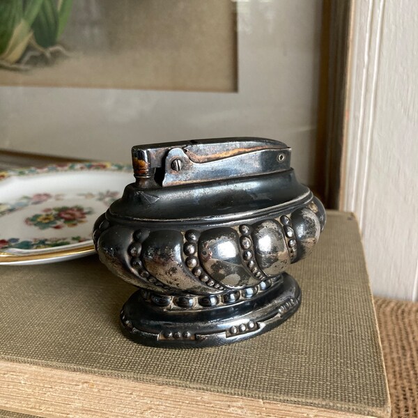 Mid Century Ronson Crown Table Lighter