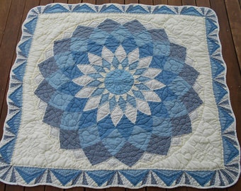 Dahlia Quilt Etsy