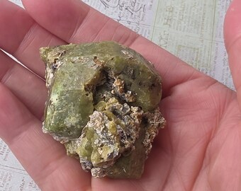 Andradite / Grossular / Ugrandite / Kayes District, Mali / 78 Grams