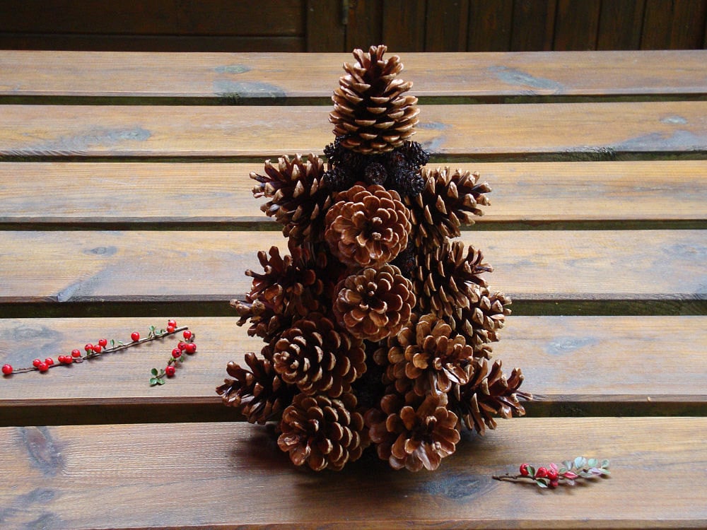 Small Pine Cone Christmas Tree Table Top Tree Holiday Decor Nature Christmas  Decor Mini Xmas Tree - Etsy
