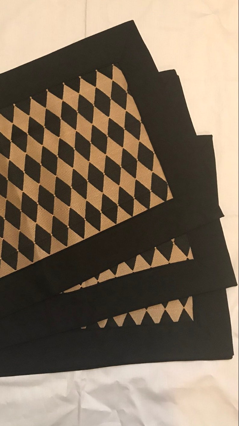 Set od 6 Placemats.