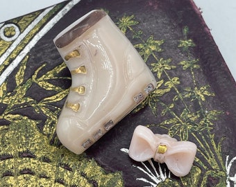 Vintage Pink Moon Glow Hand Painted Snow Ski Boot Baby Bow Realistic Button / Goofies Buttons