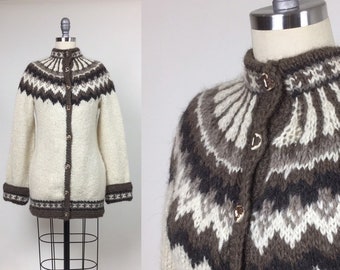 Vintage 1970s Fair Isle Hand Knit Wool Oversized Cardigan Sweater Horn Buttons / 70s Knit Round Yoke Sweater