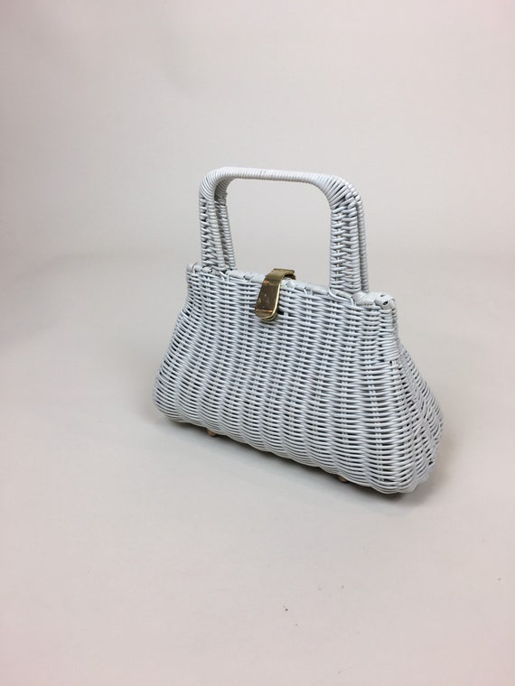 Vintage 1960s White Wicker Handbag / vintage 60s