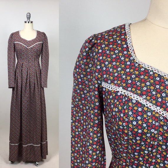 Vintage 1970s Prairie Calico Core Floral Maxi Dres