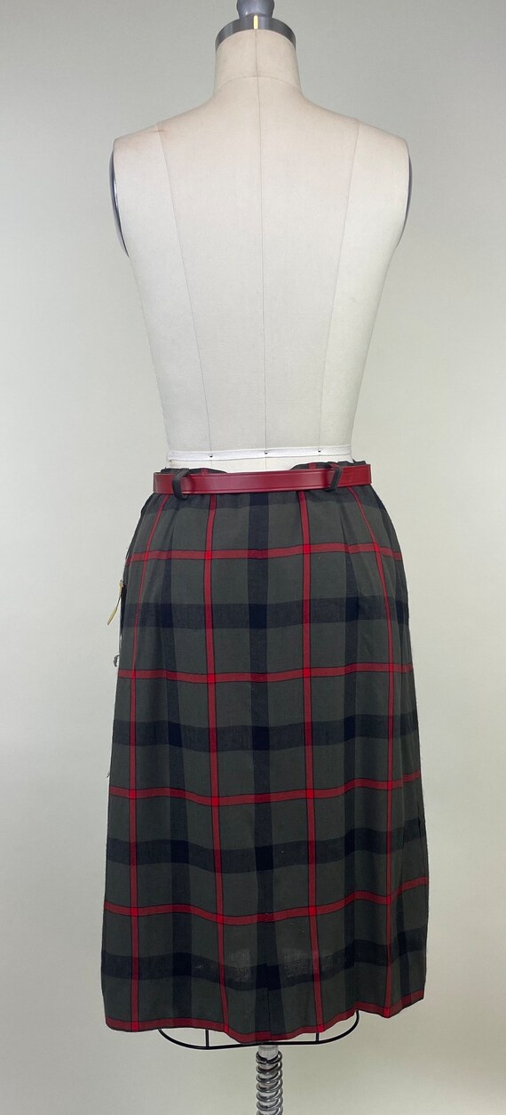 Vintage 1950s 1960s Gray Green Red Plaid Skirt Re… - image 6