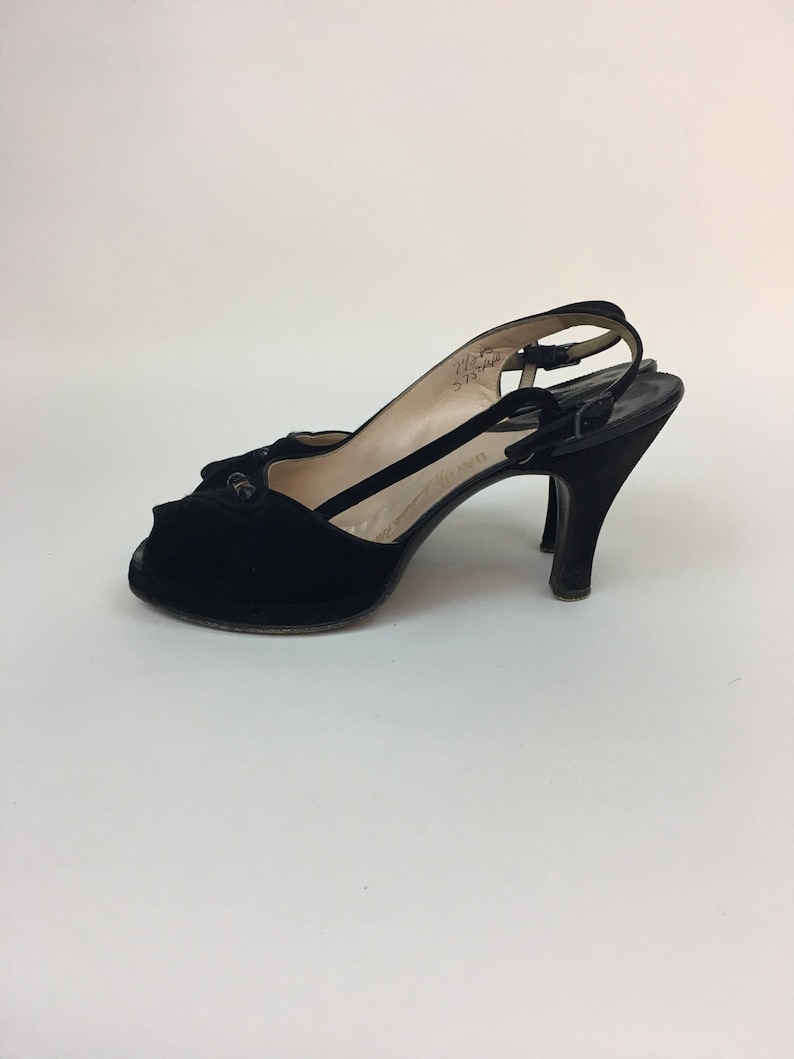 vintage 1940s Shoes vintage 40s Black Platform Peep Toe Palter De Iso Shoes size 7.5